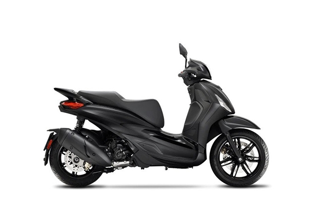 Piaggio Beverly 300 -Deep Black